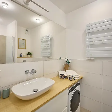 Golden Hour - Slowianski 38 アパート シフィノウイシチェ